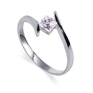 Nhẫn bạc đính đá Solitaire Diamond